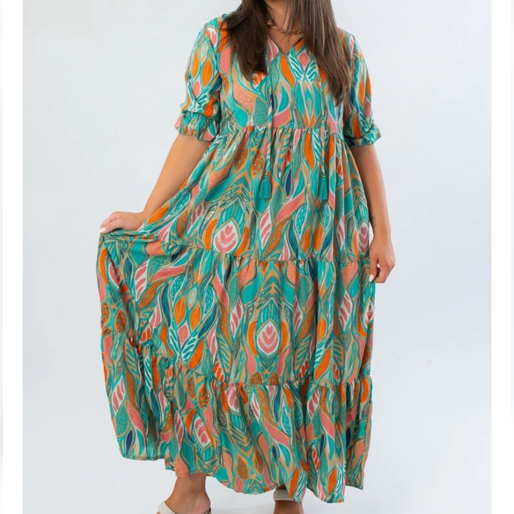 Gorgeous Spring Maxi Dress-NWT